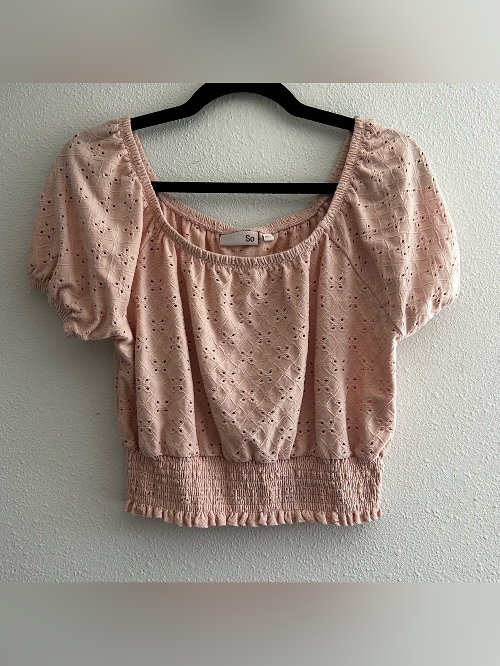 SO Blush Pink Eyelet Puff Sleeve Crop Top